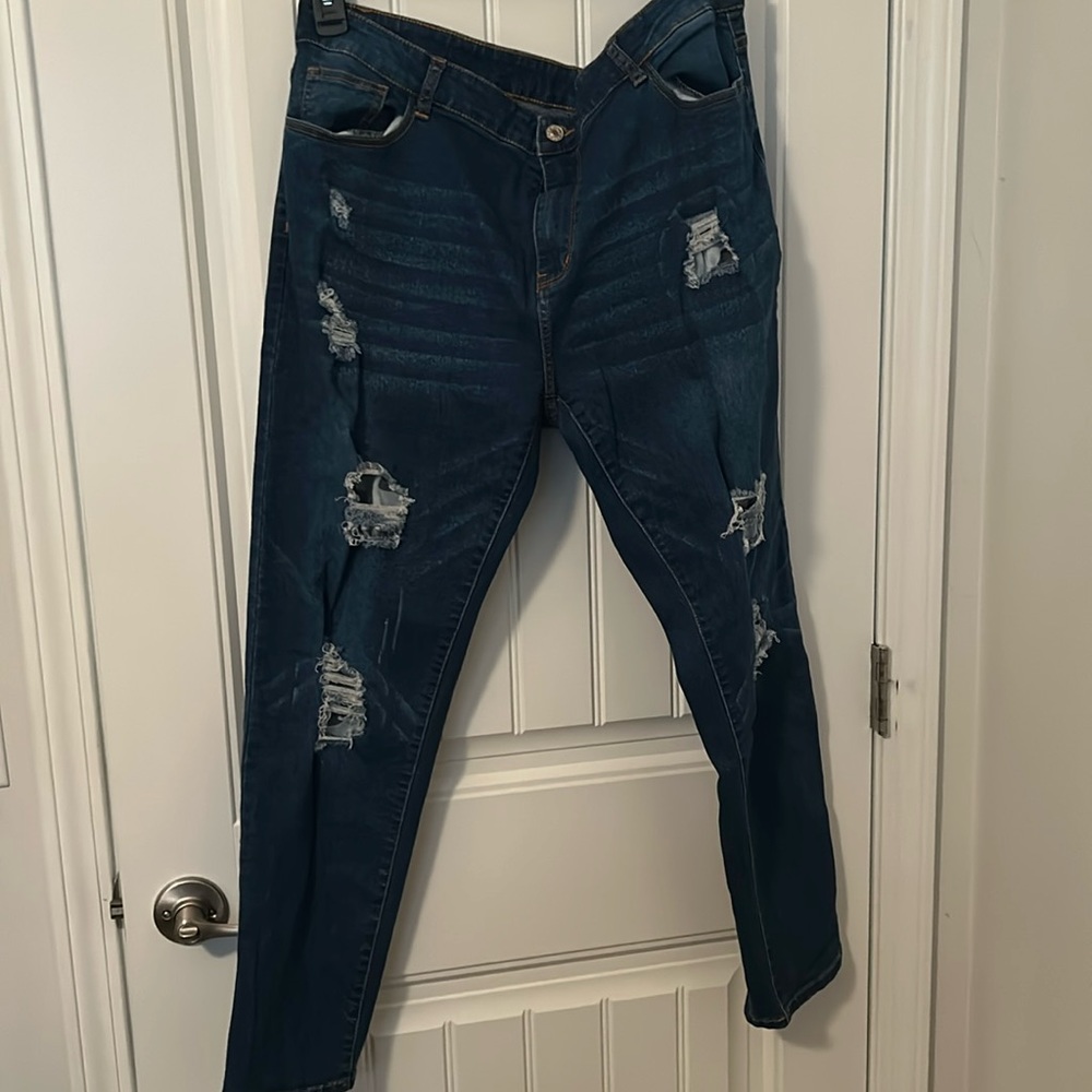 Denim holy jeans